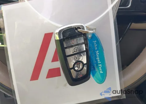 2021 Lincoln Aviator Reserve z USA, uszkodzony, nr VIN 5LM5J7WC2MGL14333